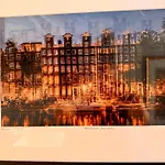 Decor Canal House